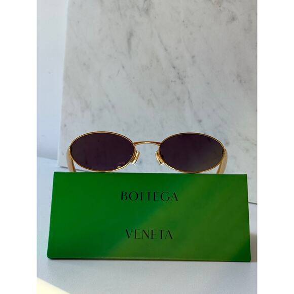 NEW Bottega Veneta BV1386S Gold Sardine Oval Sunglasses $655 main image 6